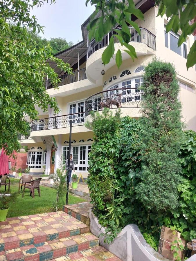 Heritage Rose Inn Durgjan Exterior photo
