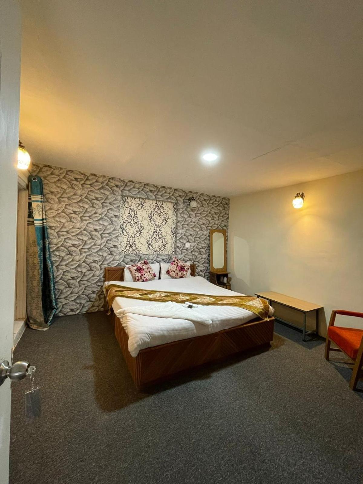 Heritage Rose Inn Durgjan Exterior photo