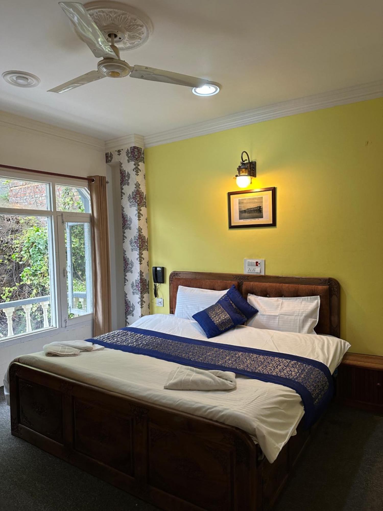 Heritage Rose Inn Durgjan Exterior photo